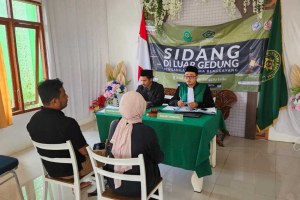Mudahkan Warga Berperkara, PA Bengkayang Gelar Sidang Keliling dan Hadirkan Layanan PTSP Berjalan