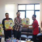 Tolak Gratifikasi Lebaran, Aparatur PA Bengkayang Kembalikan Parsel Lewat Aplikasi GOL KPK