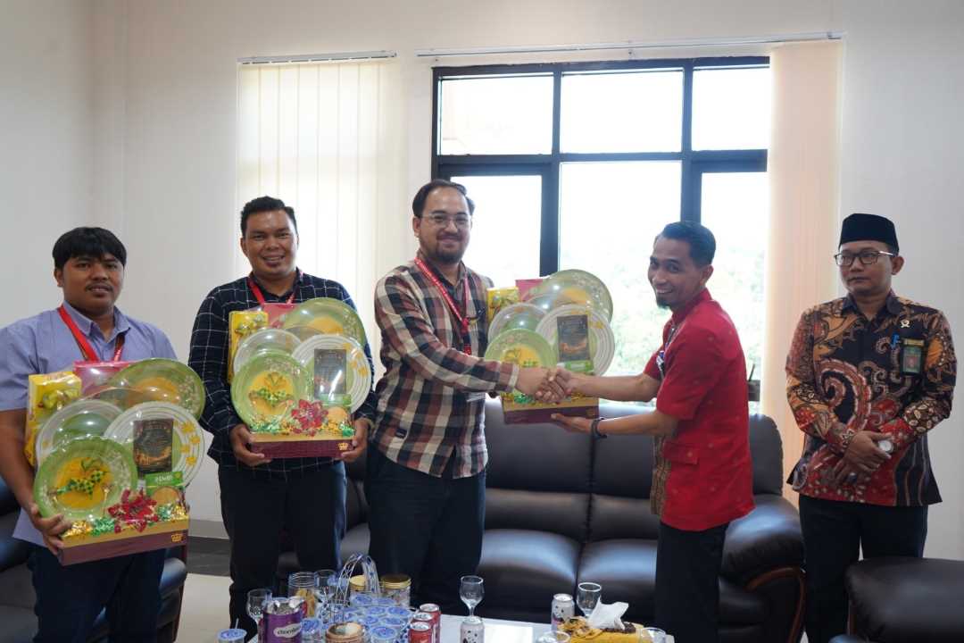 Tolak Gratifikasi Lebaran, Aparatur PA Bengkayang Kembalikan Parsel Lewat Aplikasi GOL KPK